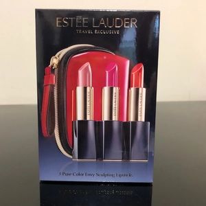 Estée Lauder travel lips